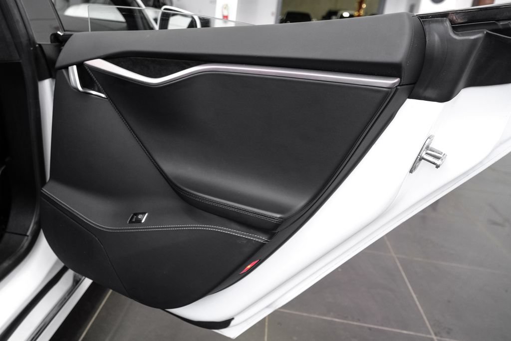 Used 2020 Tesla Model S Long Range AWD/4WD image 38