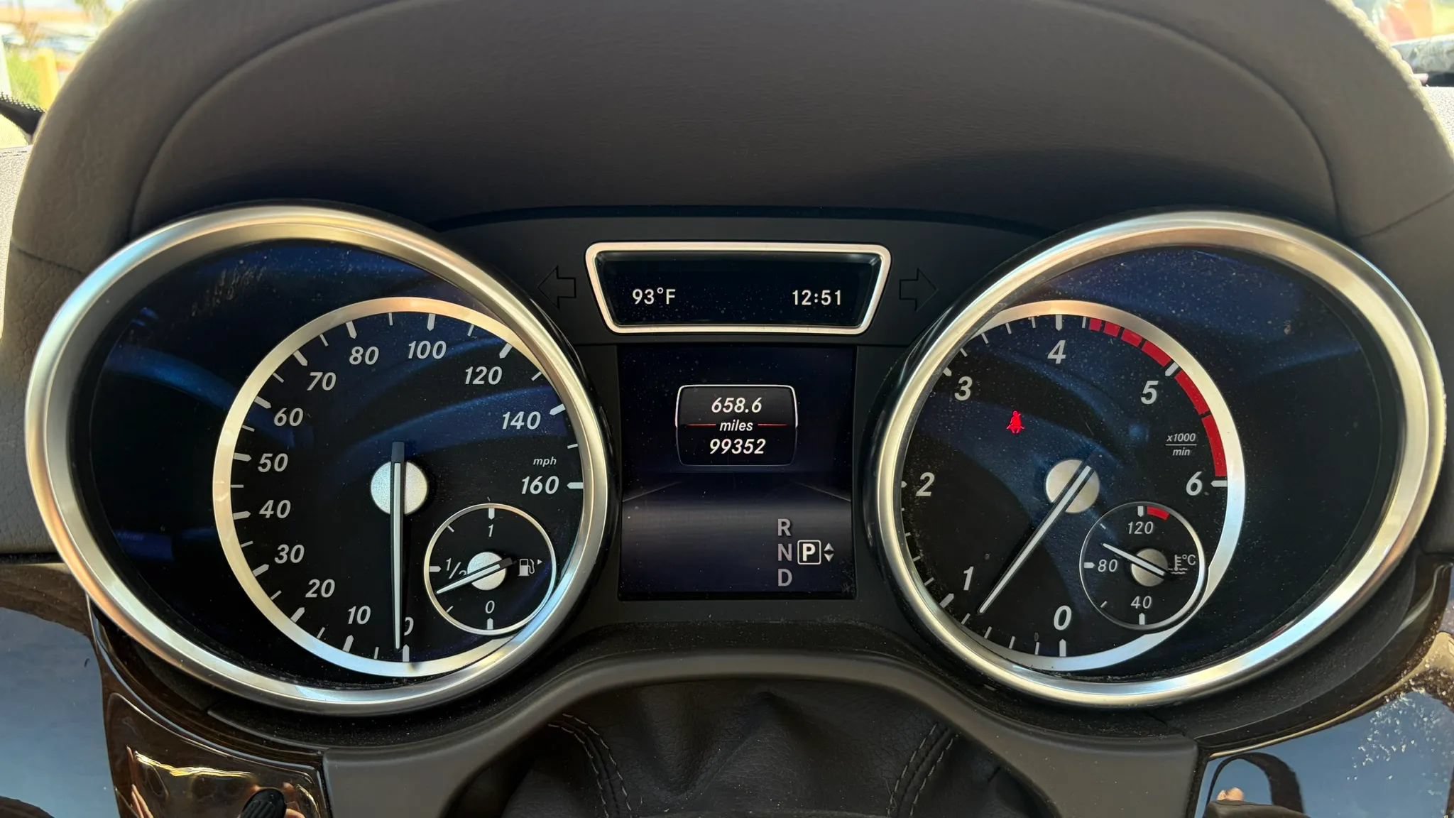 Used 2015 Mercedes-Benz GL 320 BlueTEC 4MATIC w/ Premium I Package image 9