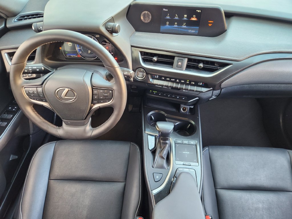 Used 2021 Lexus UX 200 w/ Premium Package FWD image 26