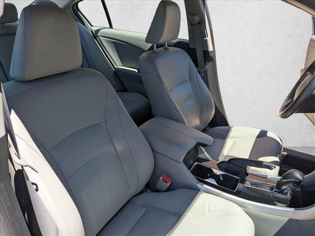 Used 2017 Honda Accord EX-L image 22