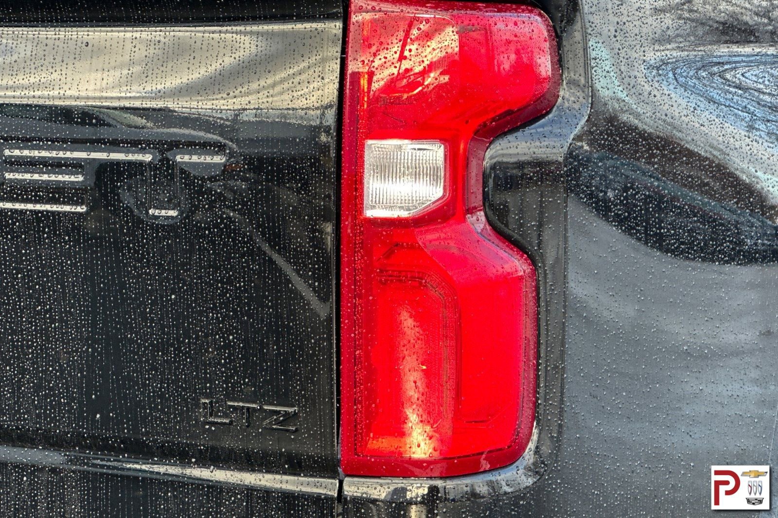 Certified 2022 Chevrolet Silverado 3500 LTZ w/ LTZ Plus Package image 35