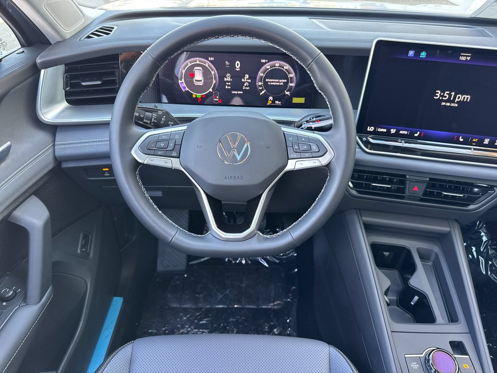 New 2026 Volkswagen Tiguan SE FWD image 14