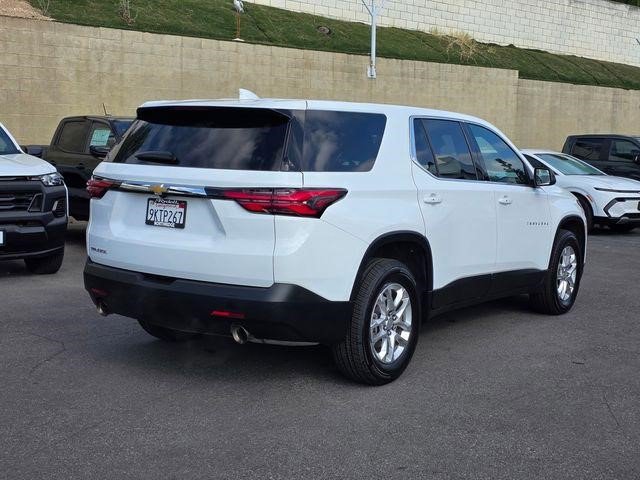 Certified 2023 Chevrolet Traverse LS w/ LPO, Cargo Package FWD image 6