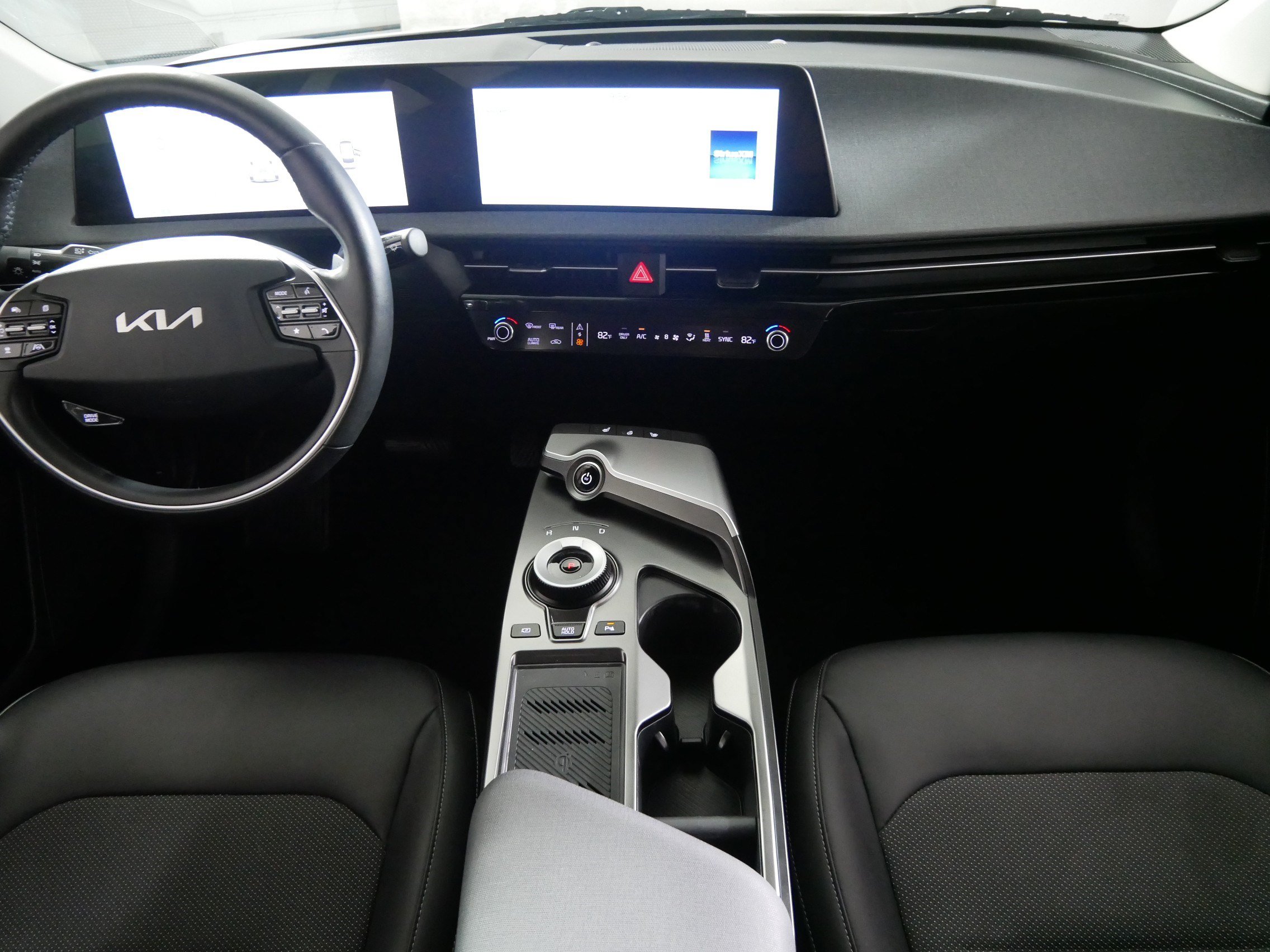 Used 2024 Kia EV6 Light AWD/4WD image 10
