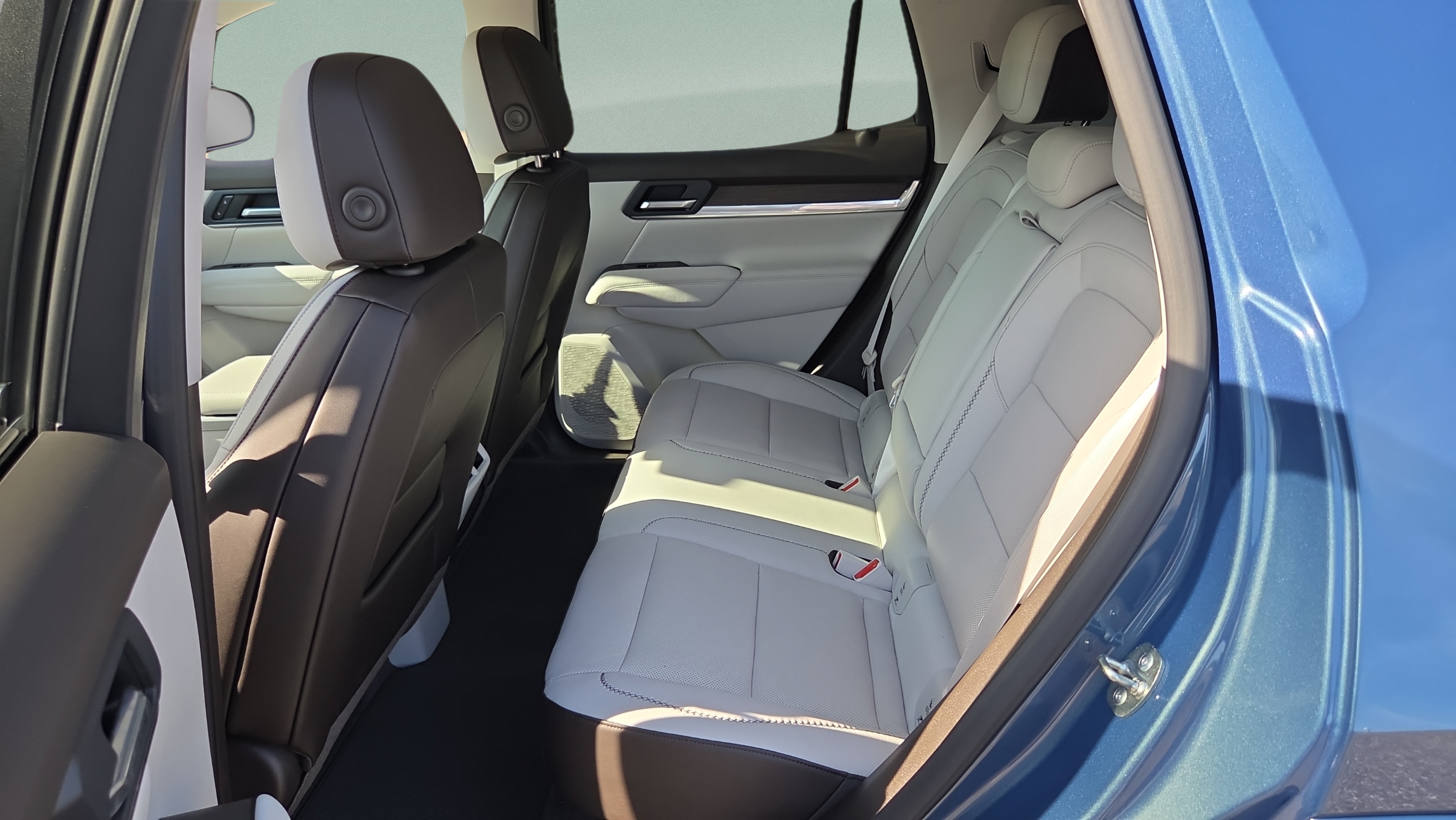 Used 2026 GMC Terrain Denali AWD/4WD image 11