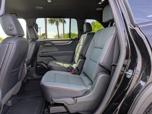 Used 2024 GMC Acadia AT4 w/ Super Cruise Package image 15