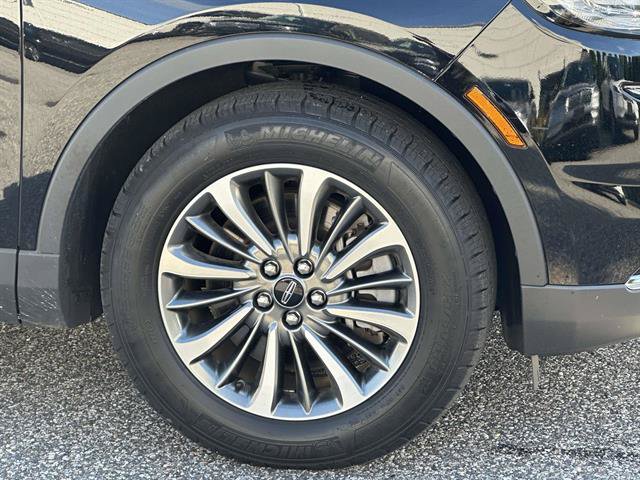 Used 2022 Lincoln Nautilus Reserve AWD/4WD image 7