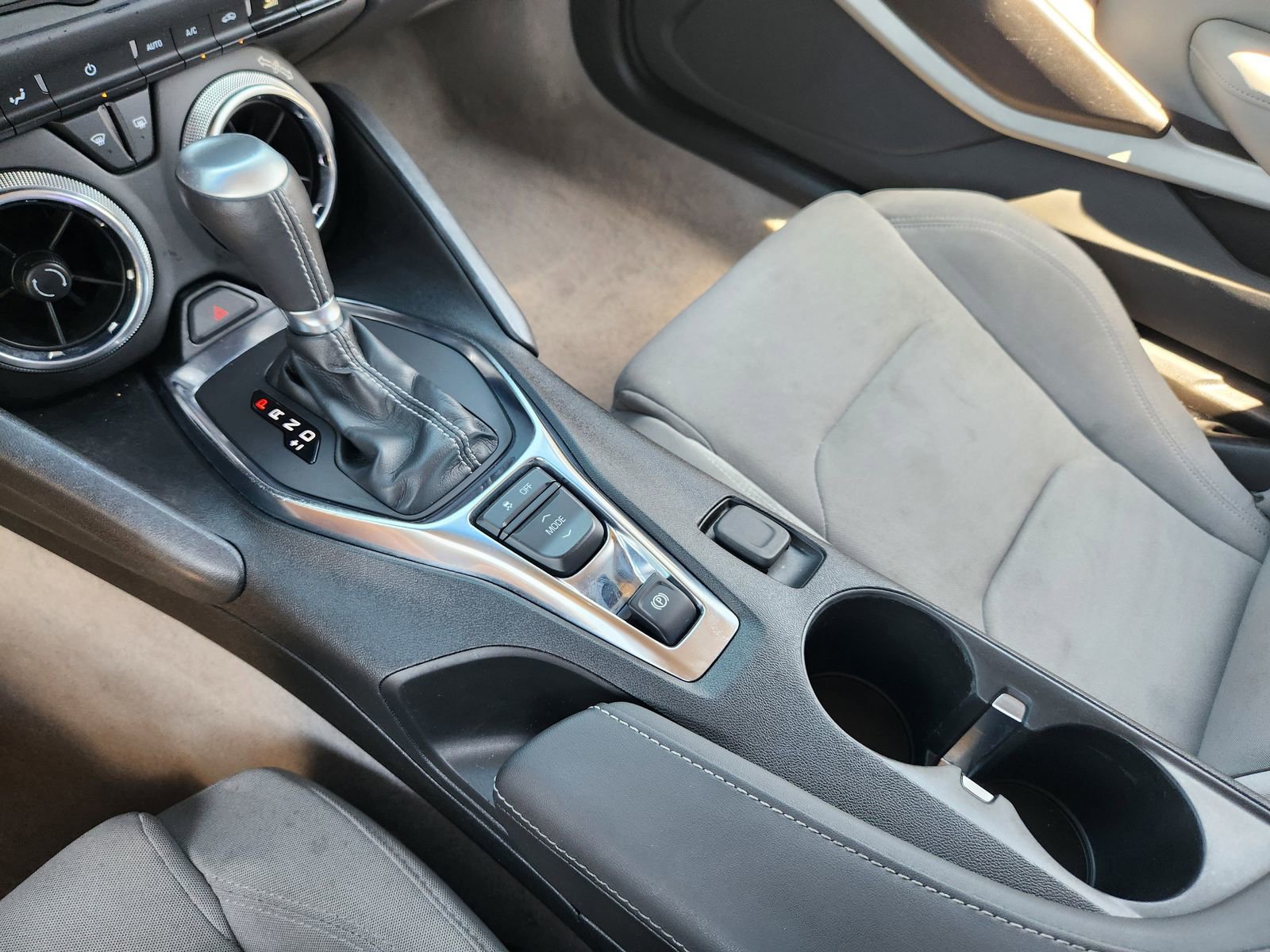 Used 2023 Chevrolet Camaro LT RWD image 24