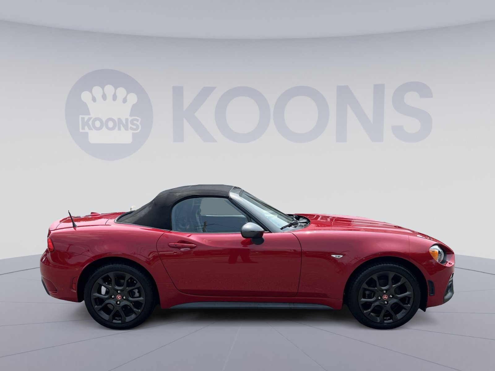 Used 2019 FIAT 124 Spider Abarth w/ Convenience Group RWD image 8