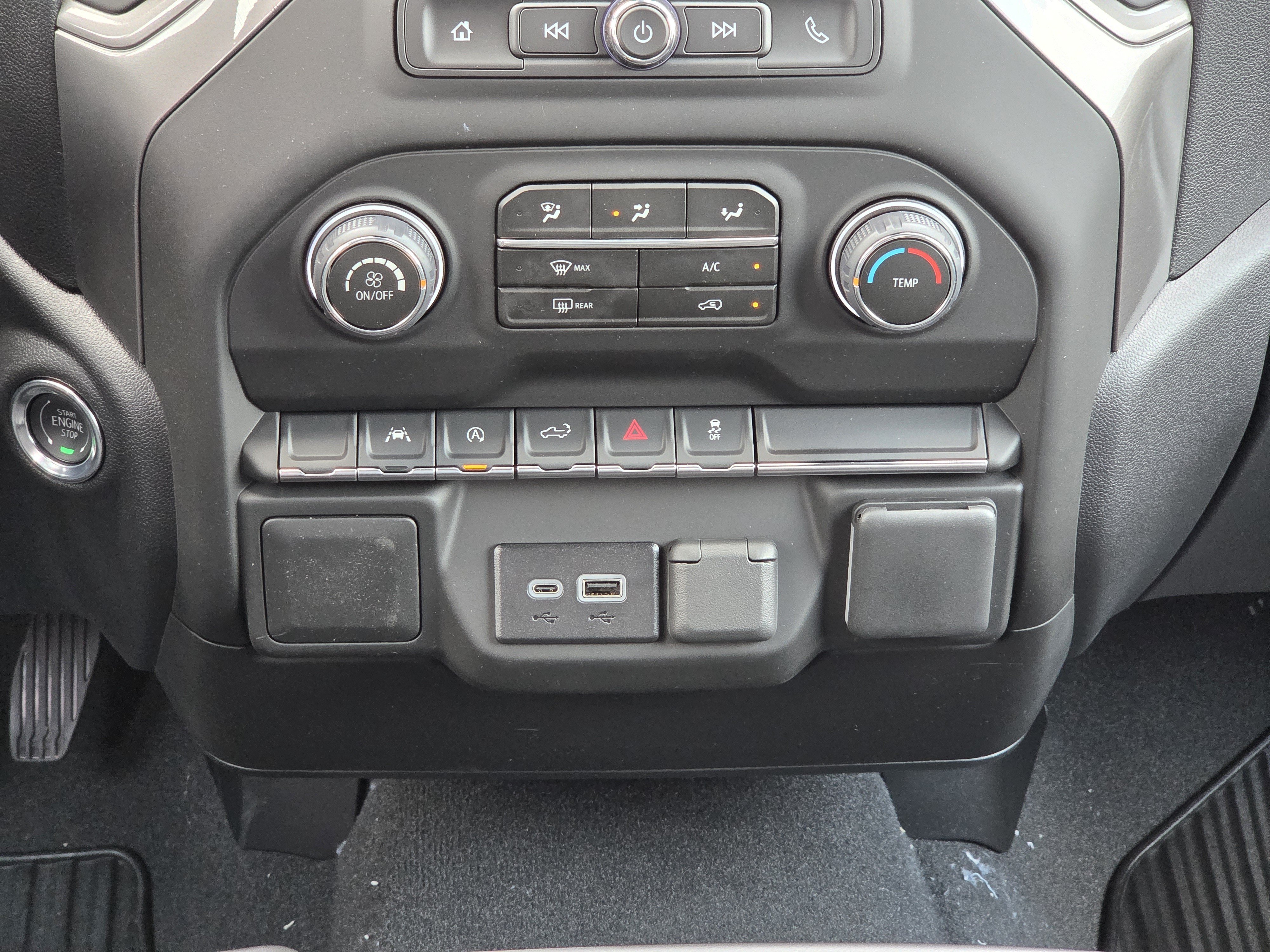 New 2026 Chevrolet Silverado 1500 Custom AWD/4WD image 11