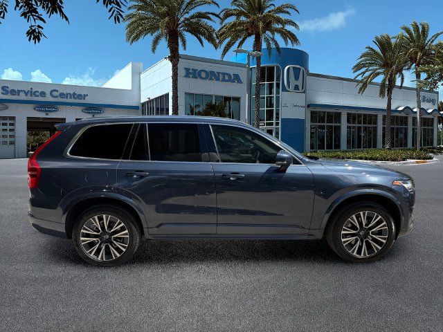 Used 2022 Volvo XC90 T5 Momentum w/ Climate Package FWD image 9
