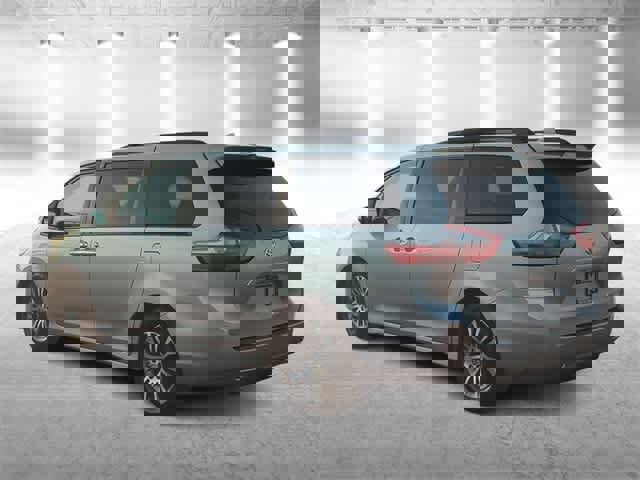 Used 2020 Toyota Sienna XLE image 6