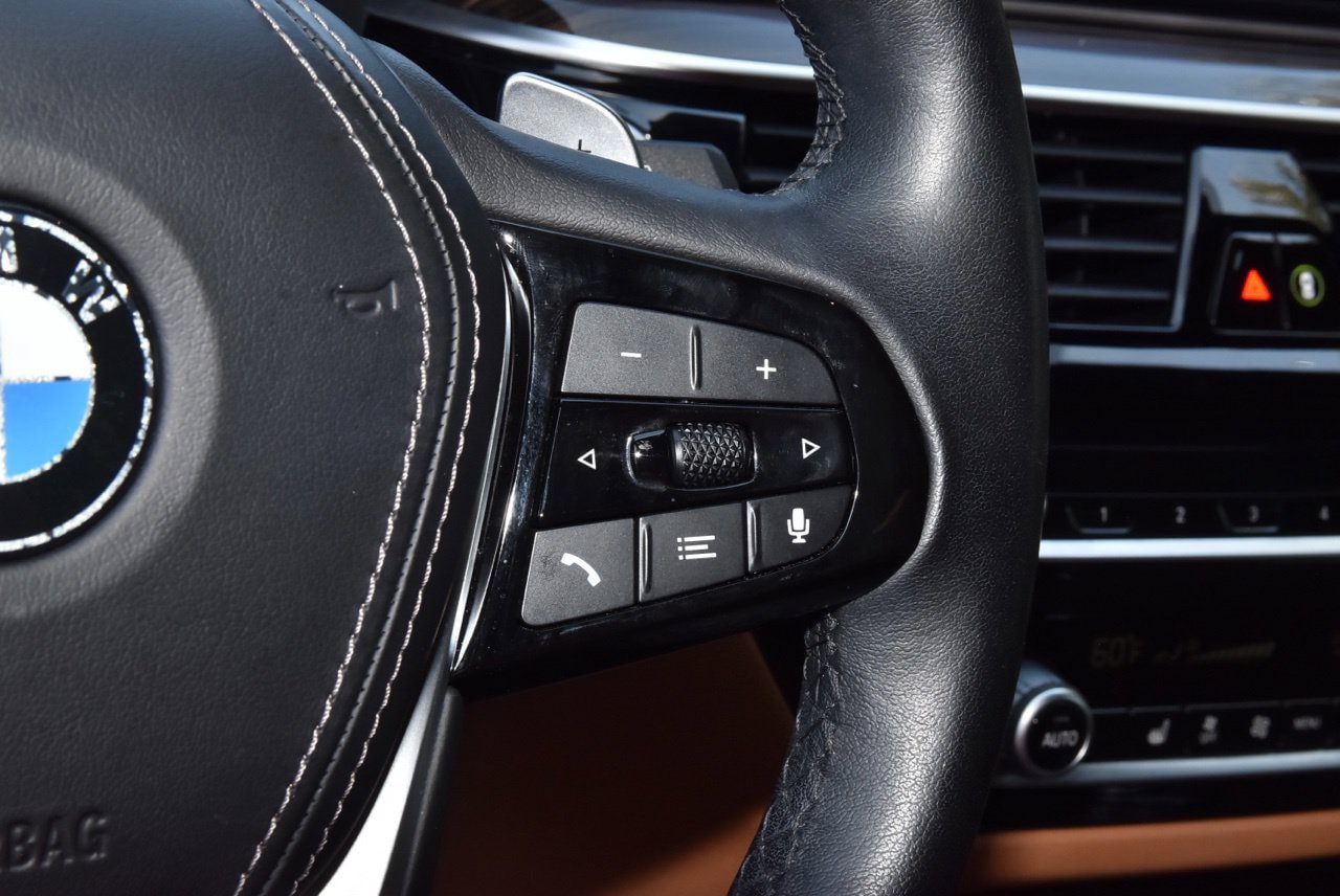Used 2021 BMW 540i w/ Convenience Package RWD image 24
