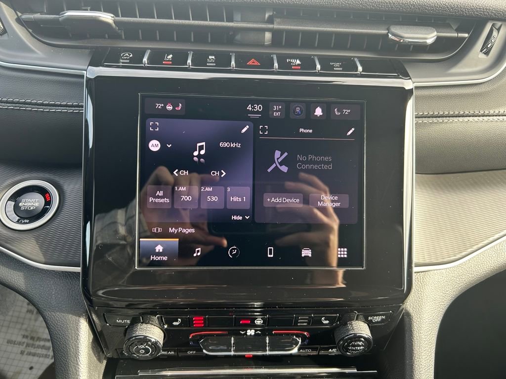 New 2025 Jeep Grand Cherokee L Altitude image 13