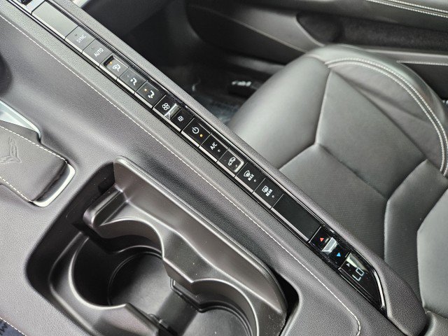 Used 2023 Chevrolet Corvette Stingray Convertible image 19