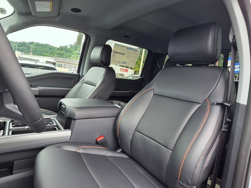 New 2026 Ford F250 Lariat w/ Black Appearance Package AWD/4WD image 31