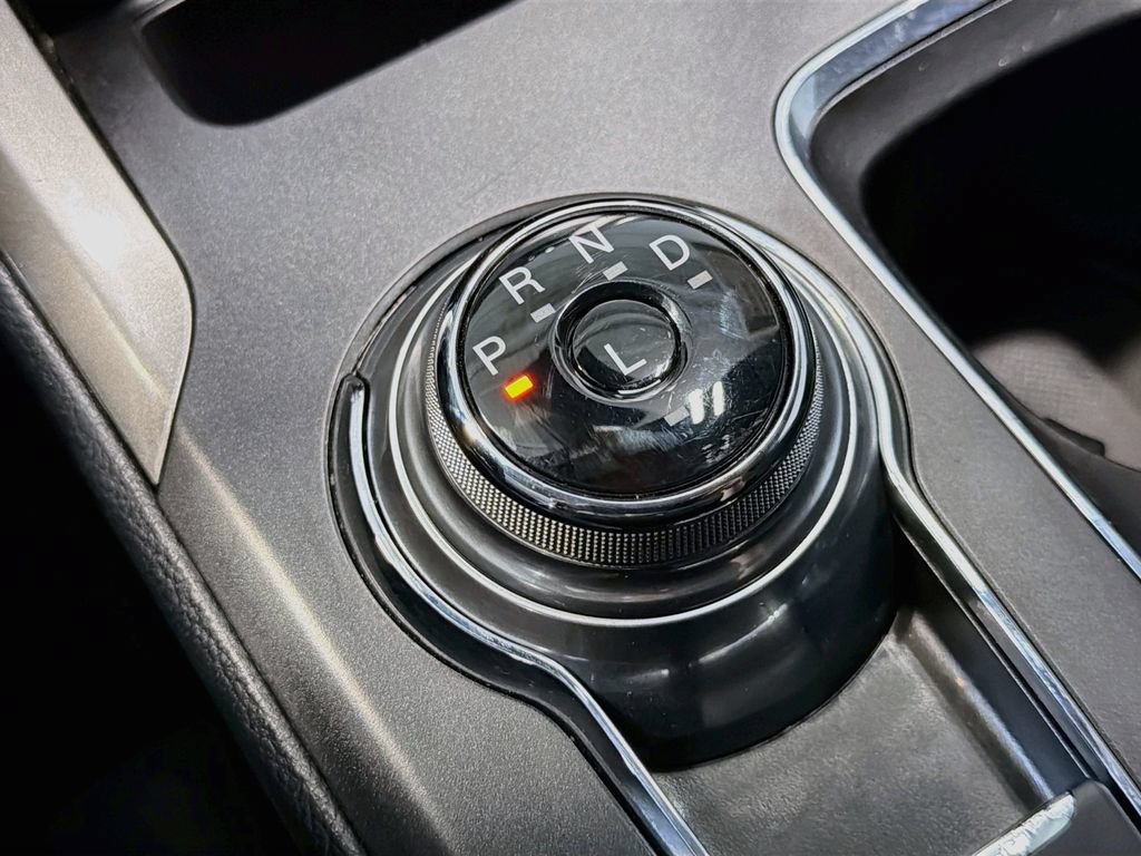 Used 2019 Ford Fusion SE FWD image 19