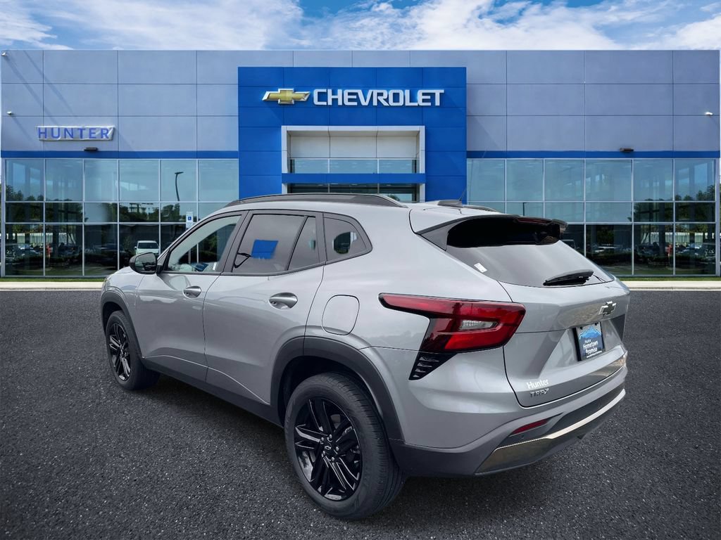 Used 2025 Chevrolet Trax ACTIV w/ Driver Confidence Package FWD image 4