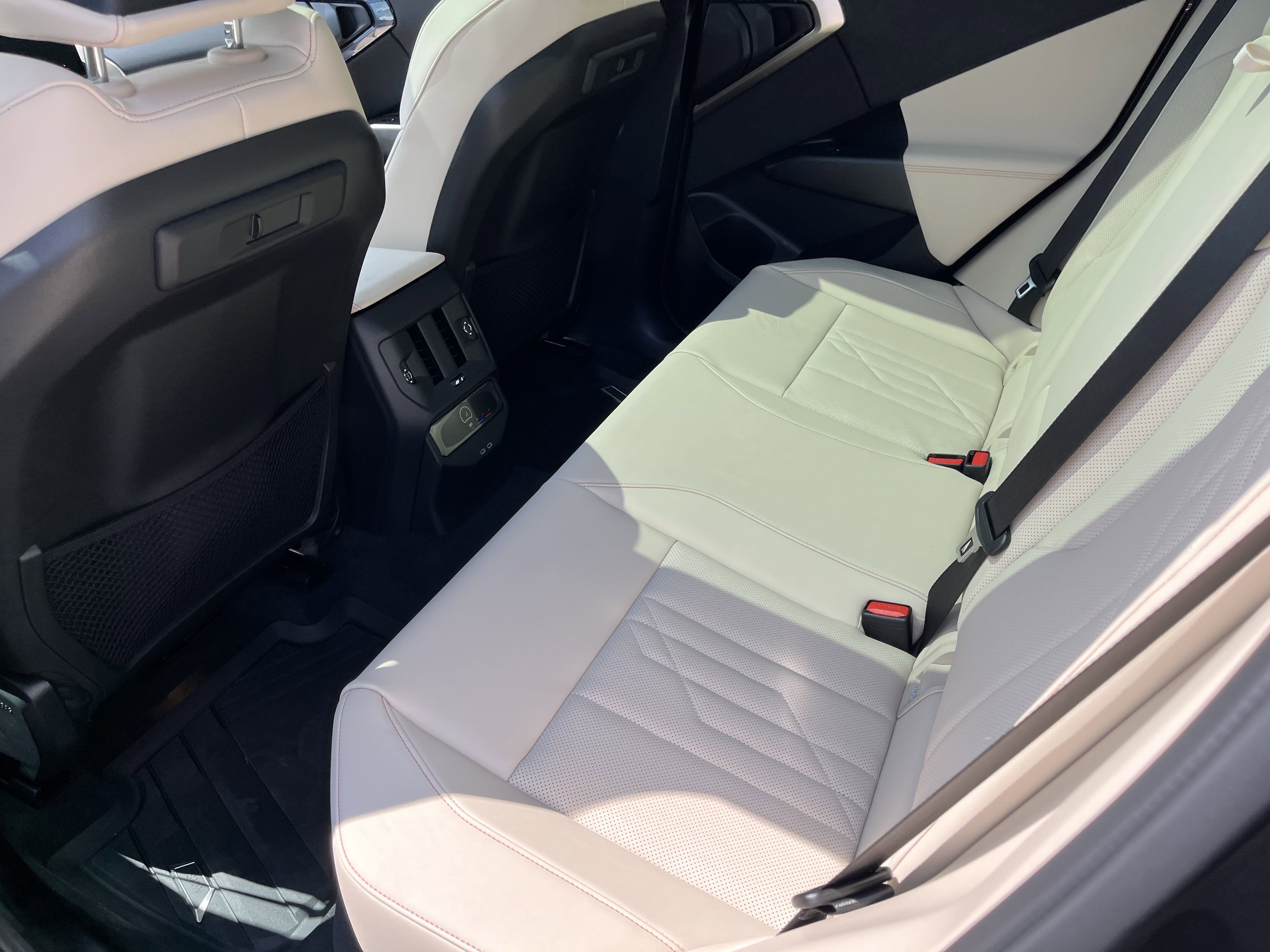 Certified 2025 BMW X3 xDrive30i w/ Premium Package image 16