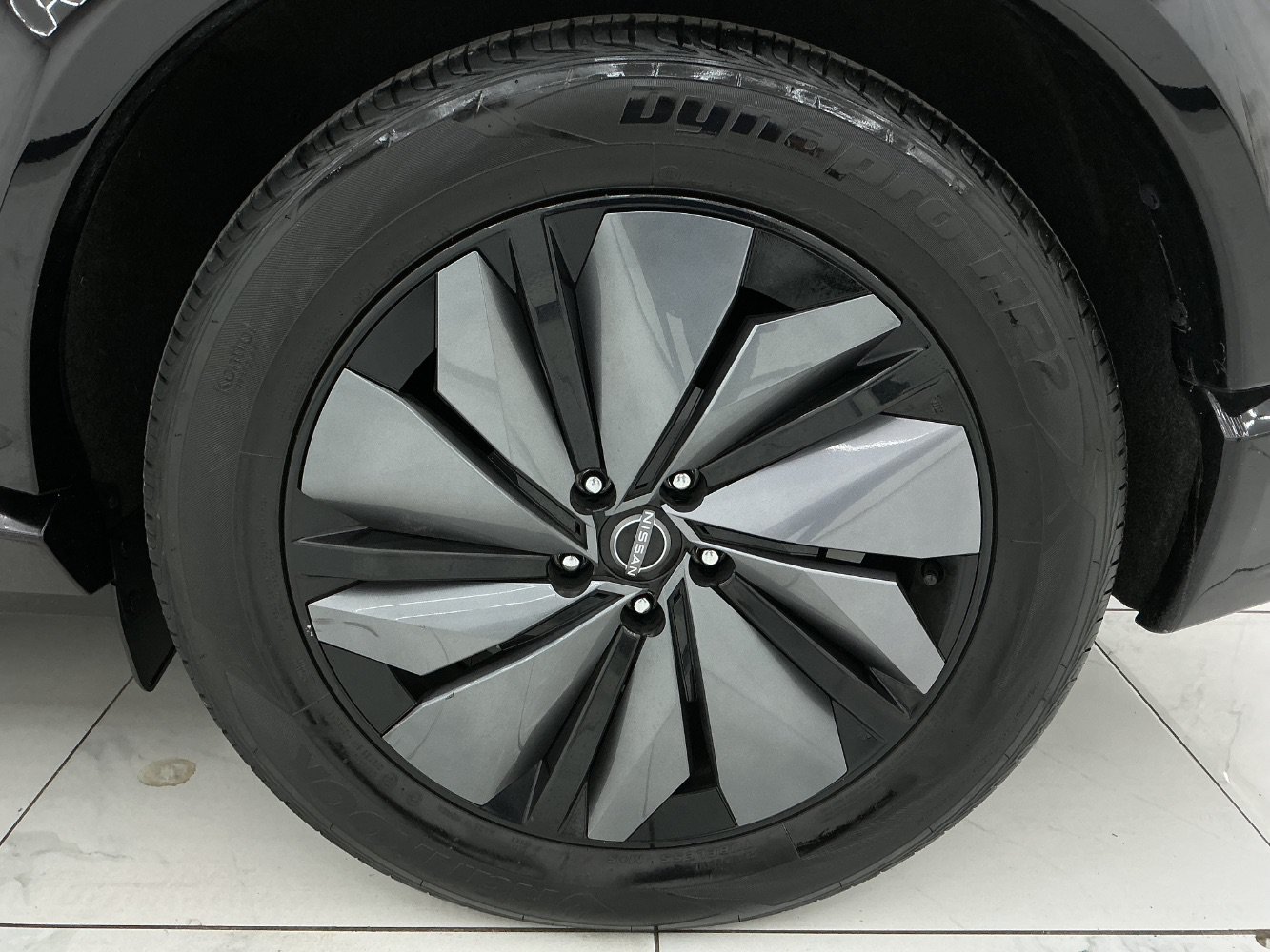 Used 2024 Nissan Ariya AWD image 50
