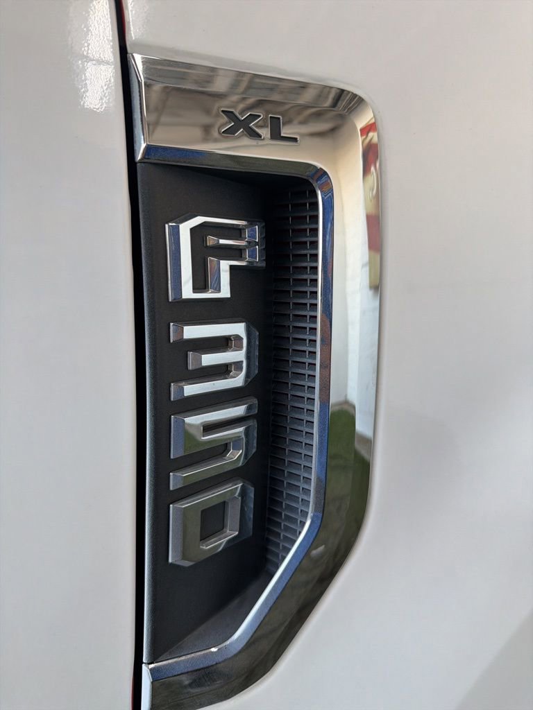 Used 2017 Ford F350 XL w/ Power Equipment Group AWD/4WD image 39