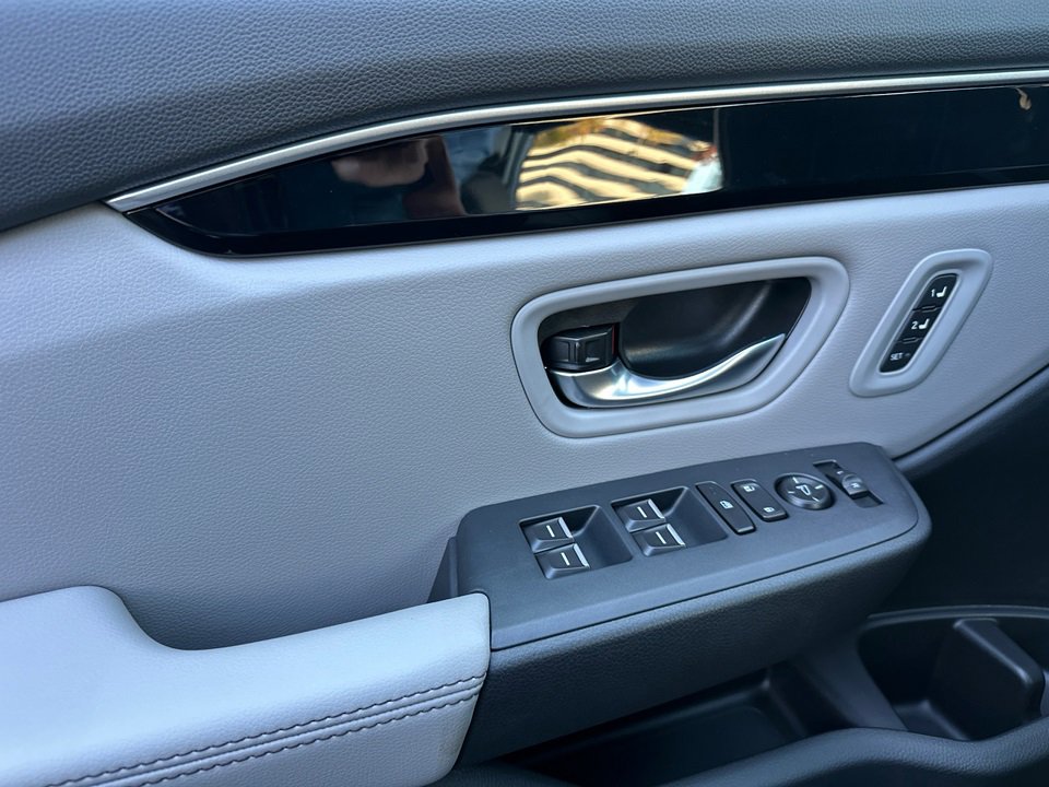 New 2025 Honda Pilot Touring image 38