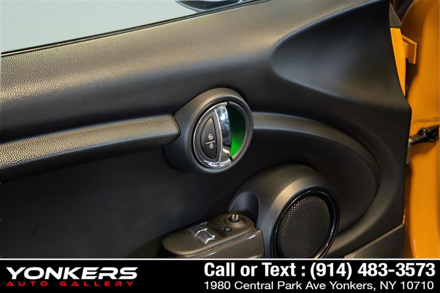 Used 2016 MINI Cooper 2-Door Hardtop FWD image 30