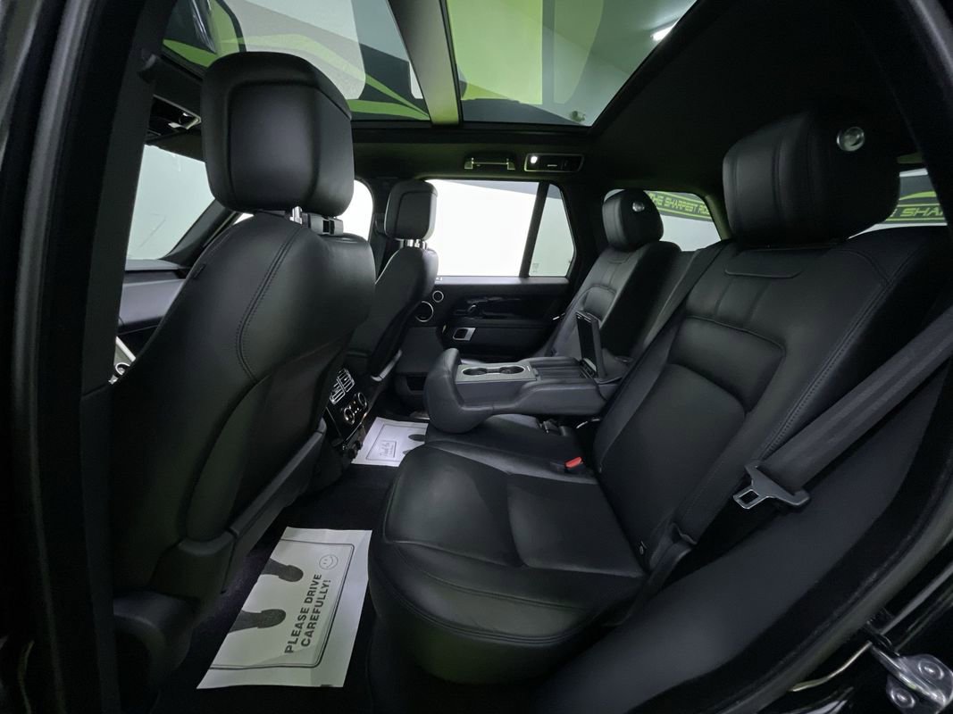Used 2020 Land Rover Range Rover HSE image 28