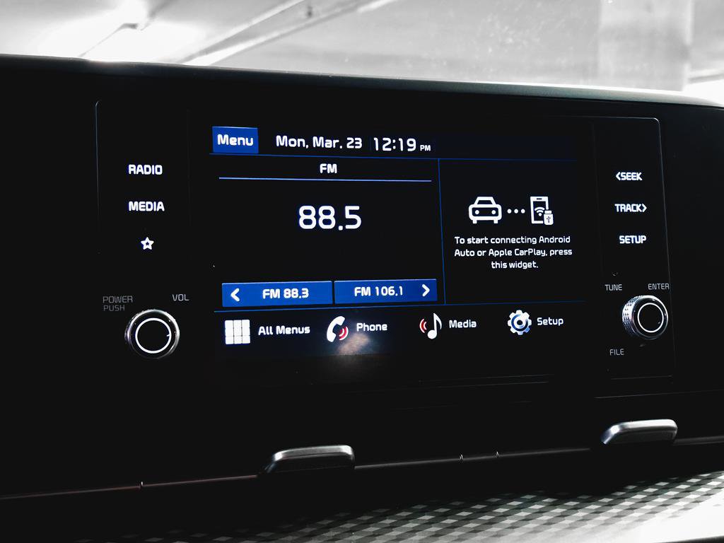 Used 2024 Kia Carnival LX image 26