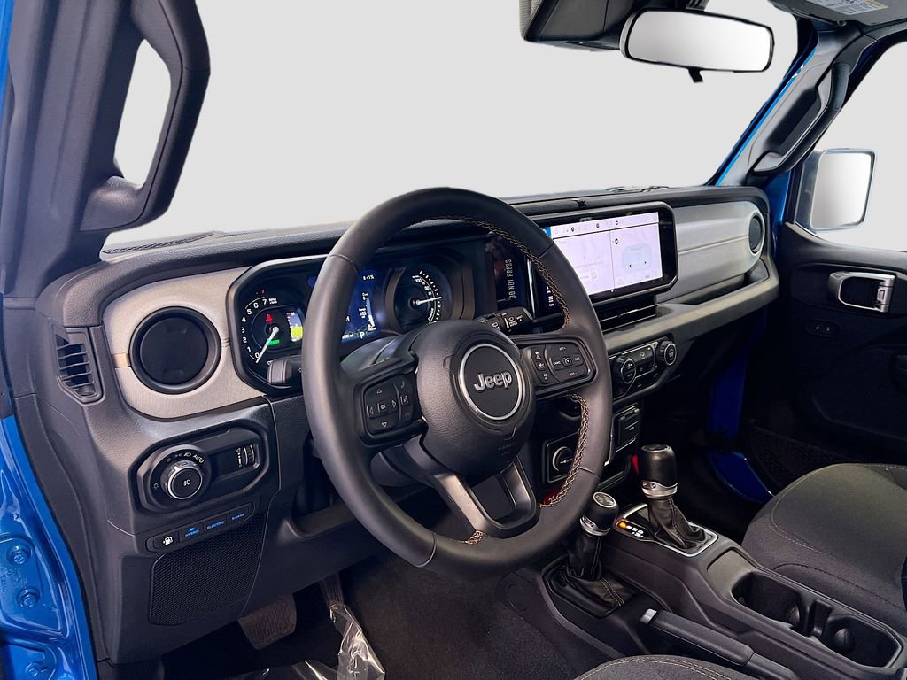 Used 2024 Jeep Wrangler Unlimited image 9