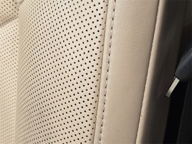 Used 2020 Porsche Macan image 15