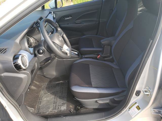 New 2025 Nissan Versa SV w/ Trunk Package FWD image 11