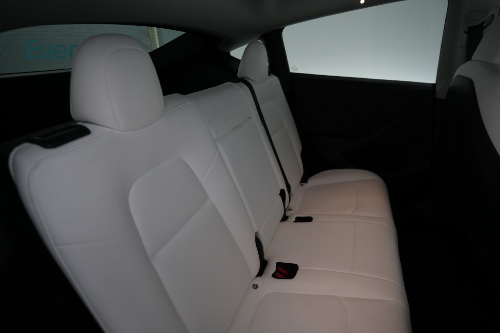 Used 2023 Tesla Model Y Long Range AWD/4WD image 5