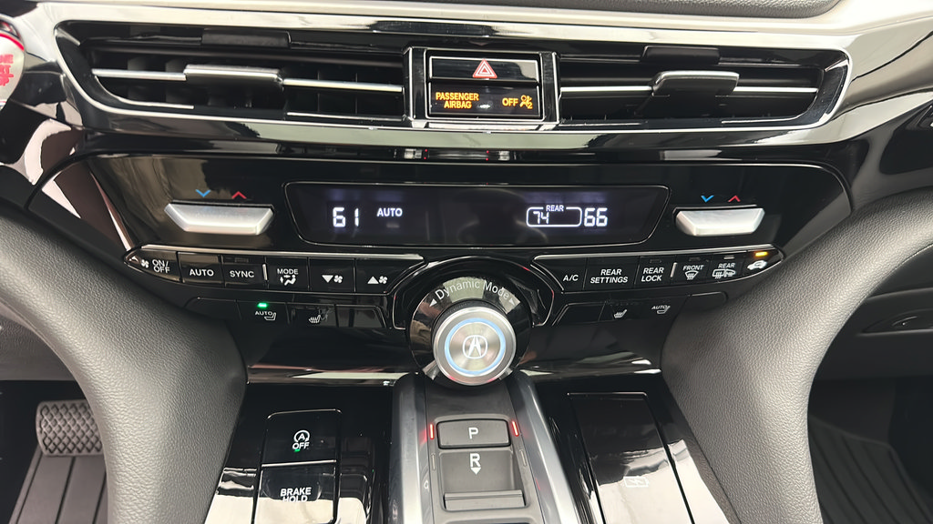 Used 2025 Acura MDX SH-AWD image 21