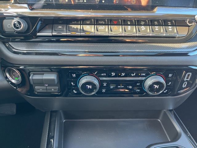 New 2026 Chevrolet Silverado 1500 ZR2 w/ Dark Appearance Package AWD/4WD image 39