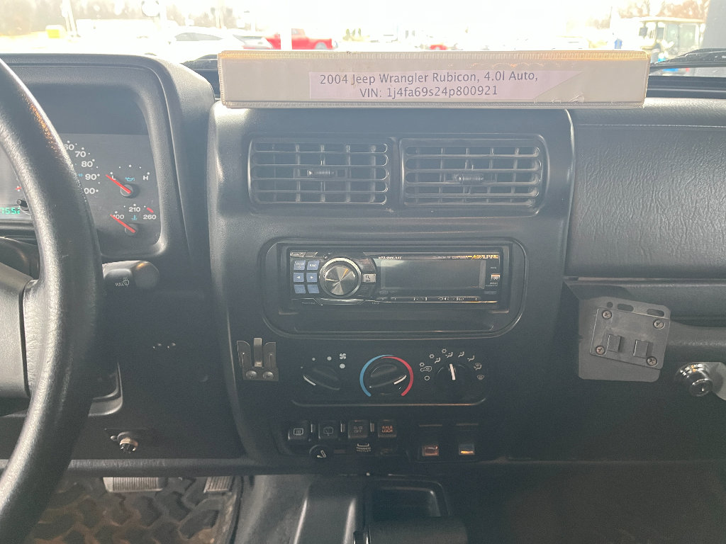 Used 2004 Jeep Wrangler Rubicon w/ Dual Top Group image 19