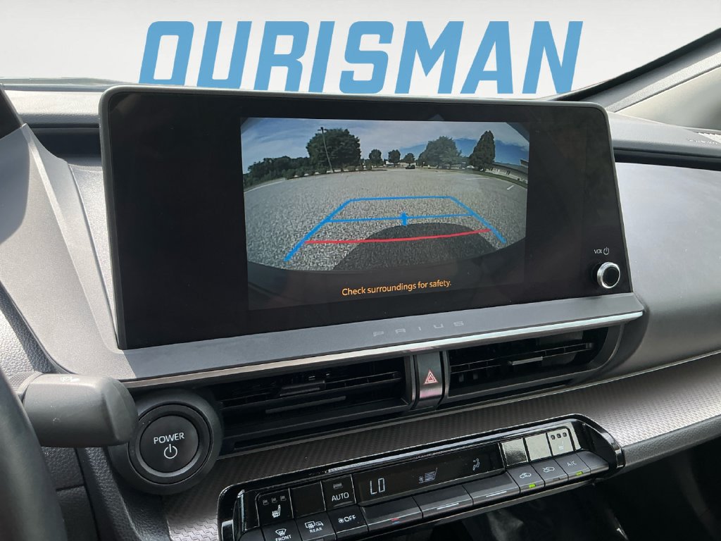 Used 2025 Toyota Prius XLE FWD image 22