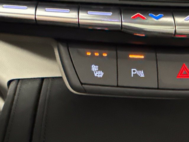 Used 2023 Cadillac XT4 Luxury w/ Cold Weather Package AWD/4WD image 26