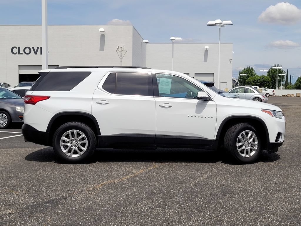 Used 2021 Chevrolet Traverse LT FWD image 4