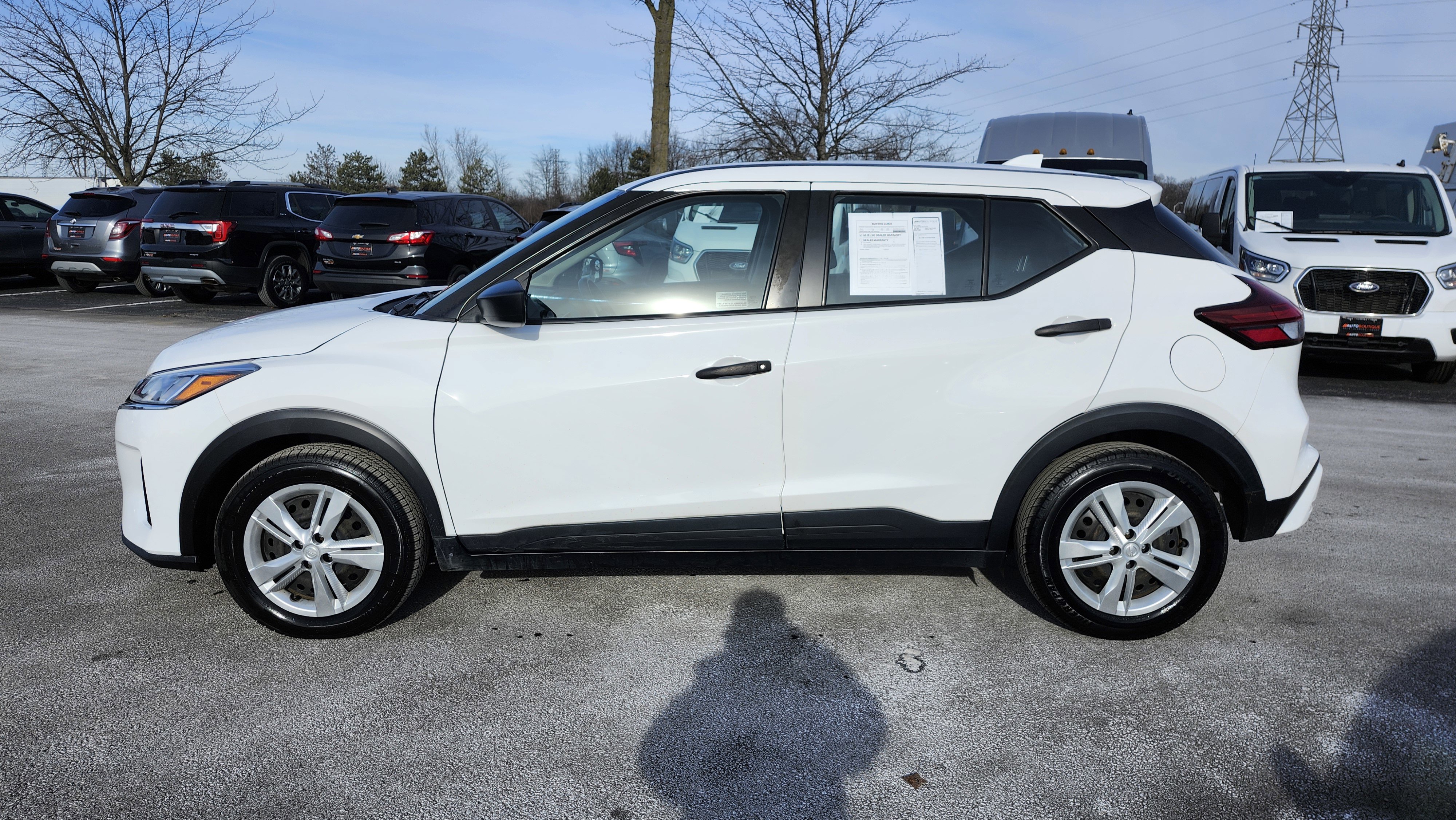 Used 2021 Nissan Kicks S image 13