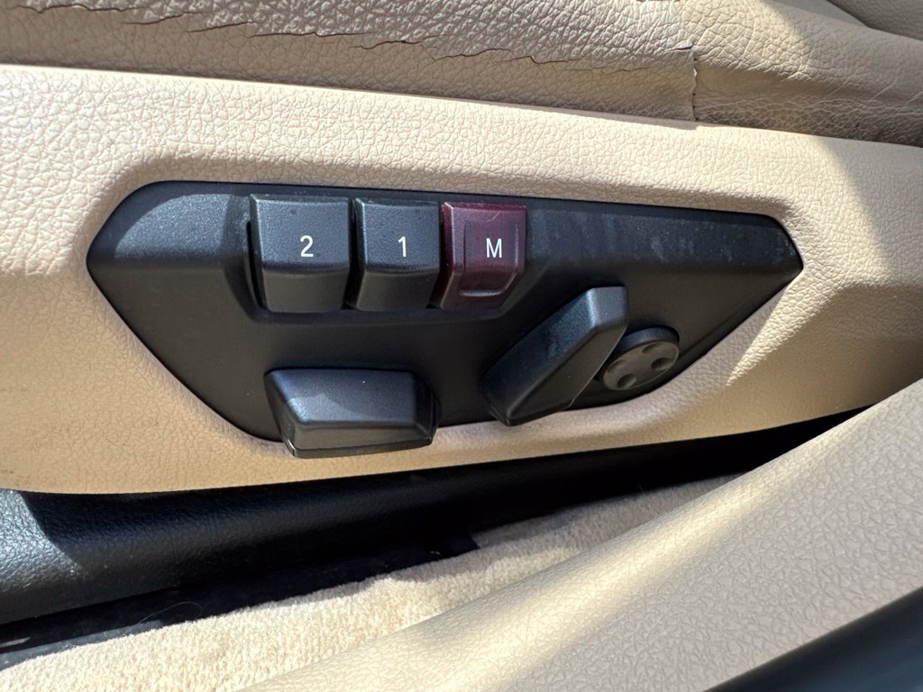 Used 2014 BMW 328i xDrive Sedan AWD/4WD image 19