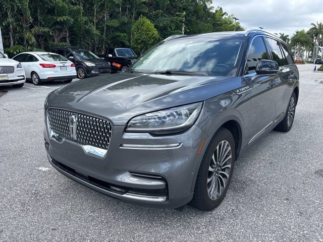Used 2022 Lincoln Aviator Reserve RWD image 4