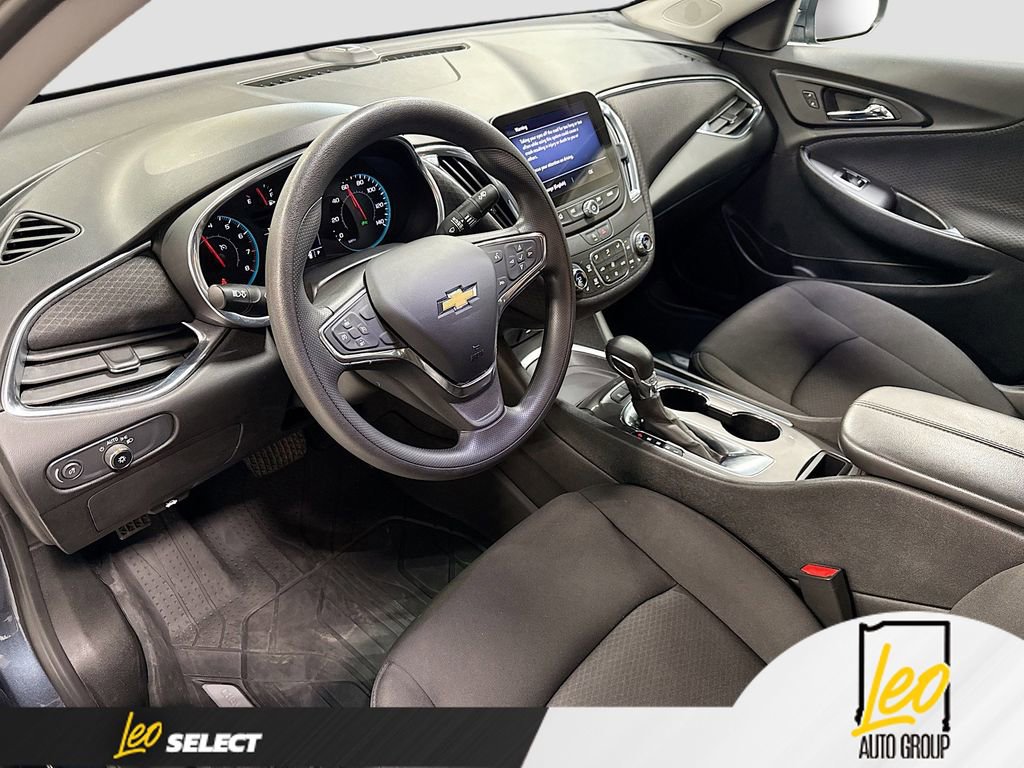 Used 2021 Chevrolet Malibu LT FWD image 9