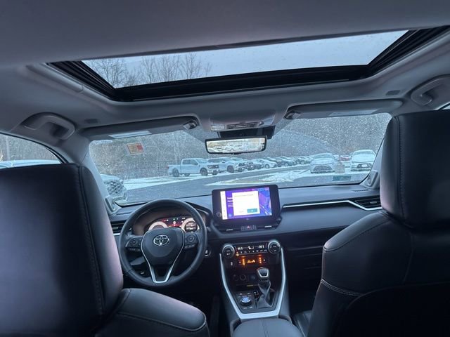 Used 2023 Toyota RAV4 Limited AWD/4WD image 18