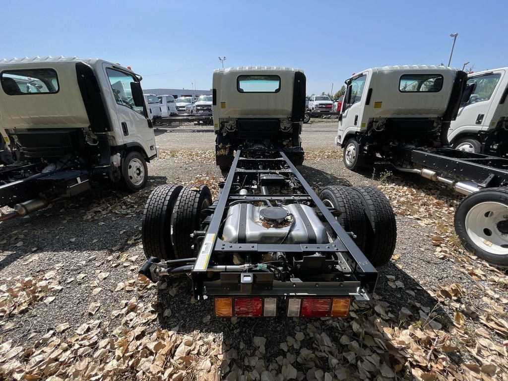 New 2024 Chevrolet Low Cab Forward 5500XG RWD image 3
