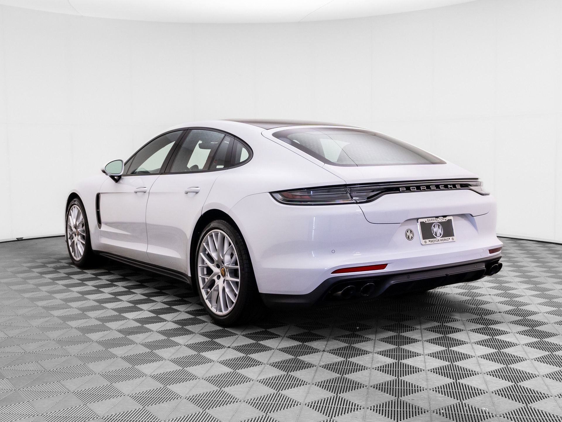 Certified 2022 Porsche Panamera 4 Platinum Edition AWD/4WD image 3