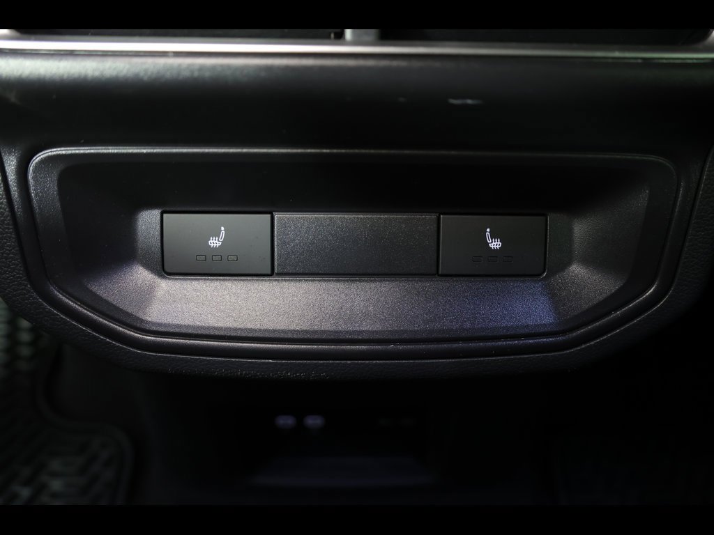 Used 2024 Volkswagen Atlas Cross Sport SEL Premium R-Line image 32