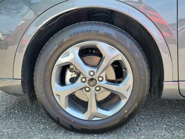 Used 2024 Ford Escape ST-Line w/ Cold Weather Package FWD image 6