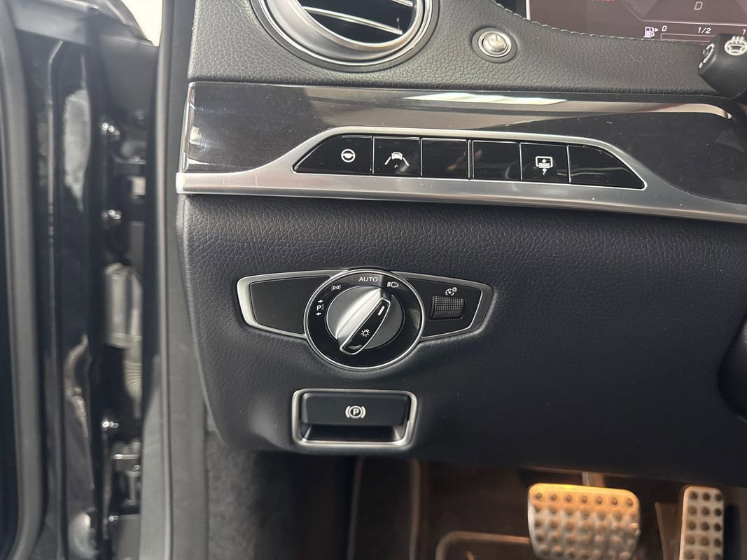 Used 2019 Mercedes-Benz S 560 4MATIC Sedan image 10