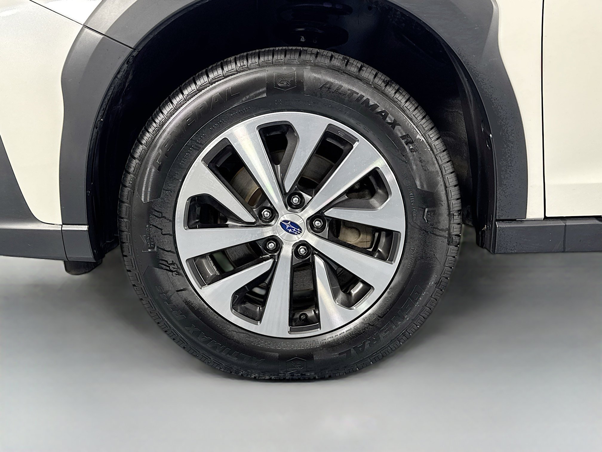 Used 2025 Subaru Outback Premium w/ Popular Package #1A AWD/4WD image 30